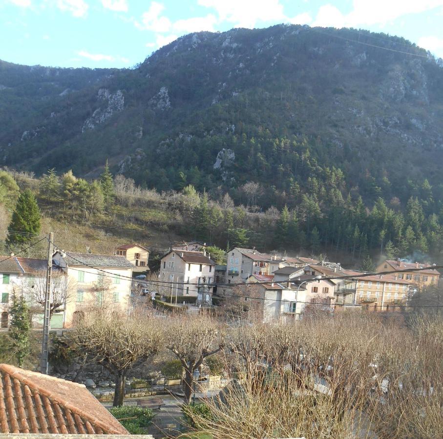 Studio Meuble Au Pied Du Mercantour Fontan Εξωτερικό φωτογραφία