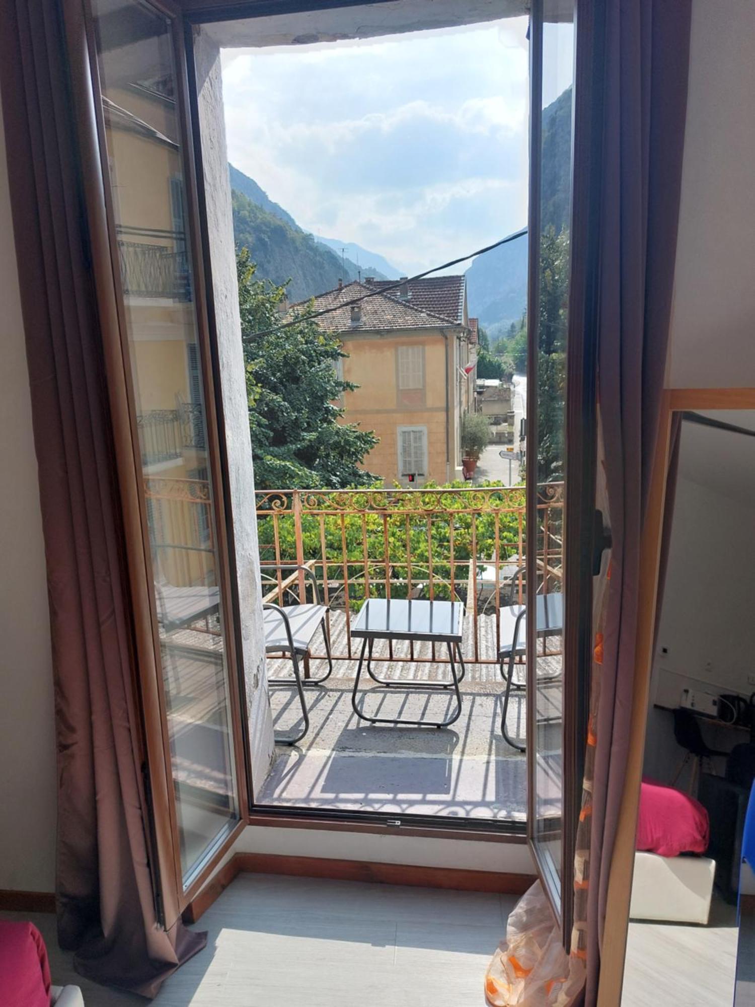 Studio Meuble Au Pied Du Mercantour Fontan Εξωτερικό φωτογραφία
